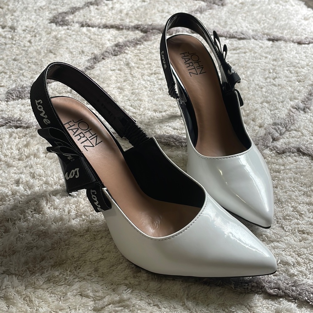✨John Hartz Black & White Heels✨